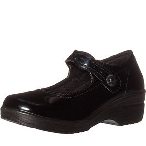 Slip Resistant Easy Motion by Easy Street Pro Comfort System Removable Footbed